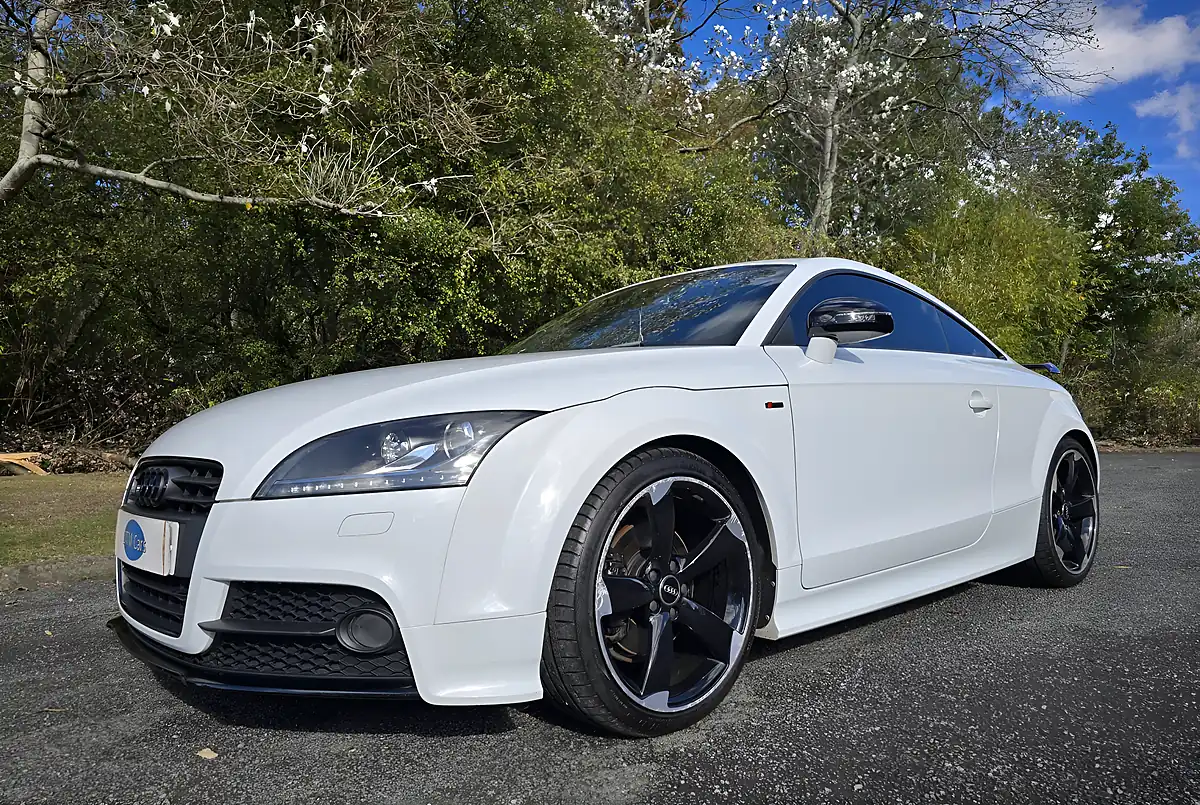 Used 2014 Audi Tt Black Edition White - Interior and Exterior details 17