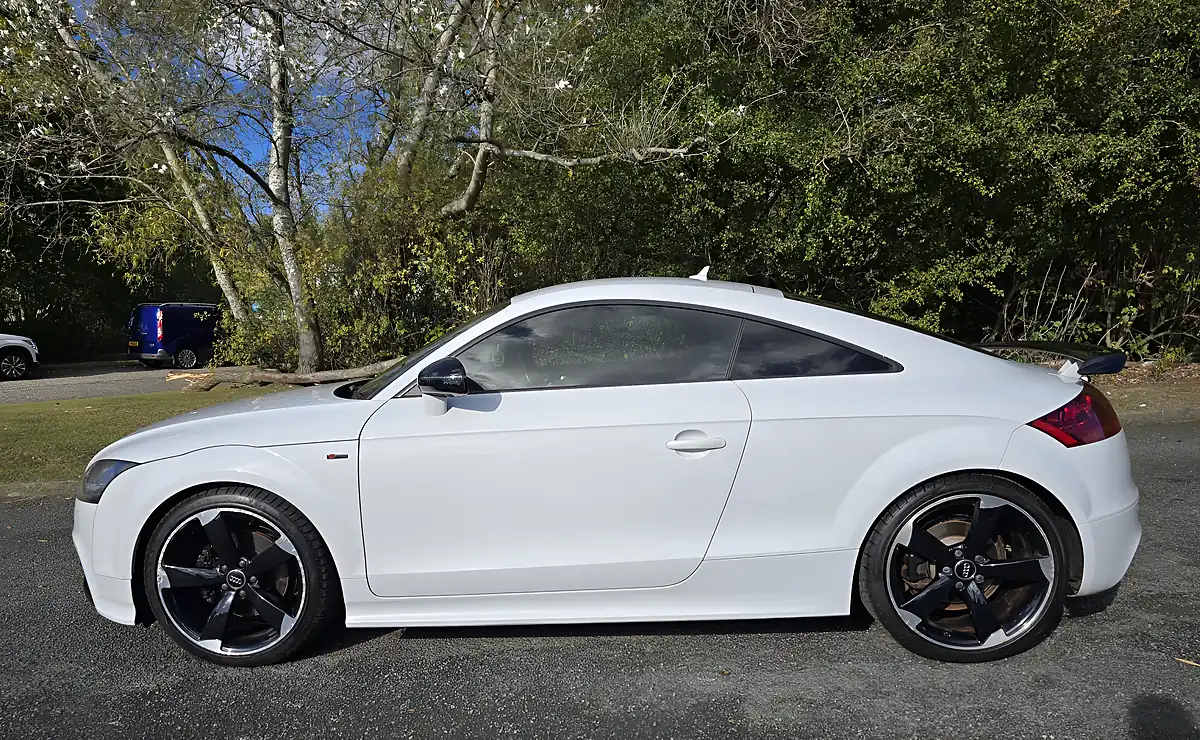 Used 2014 Audi Tt Black Edition White - Interior and Exterior details 6