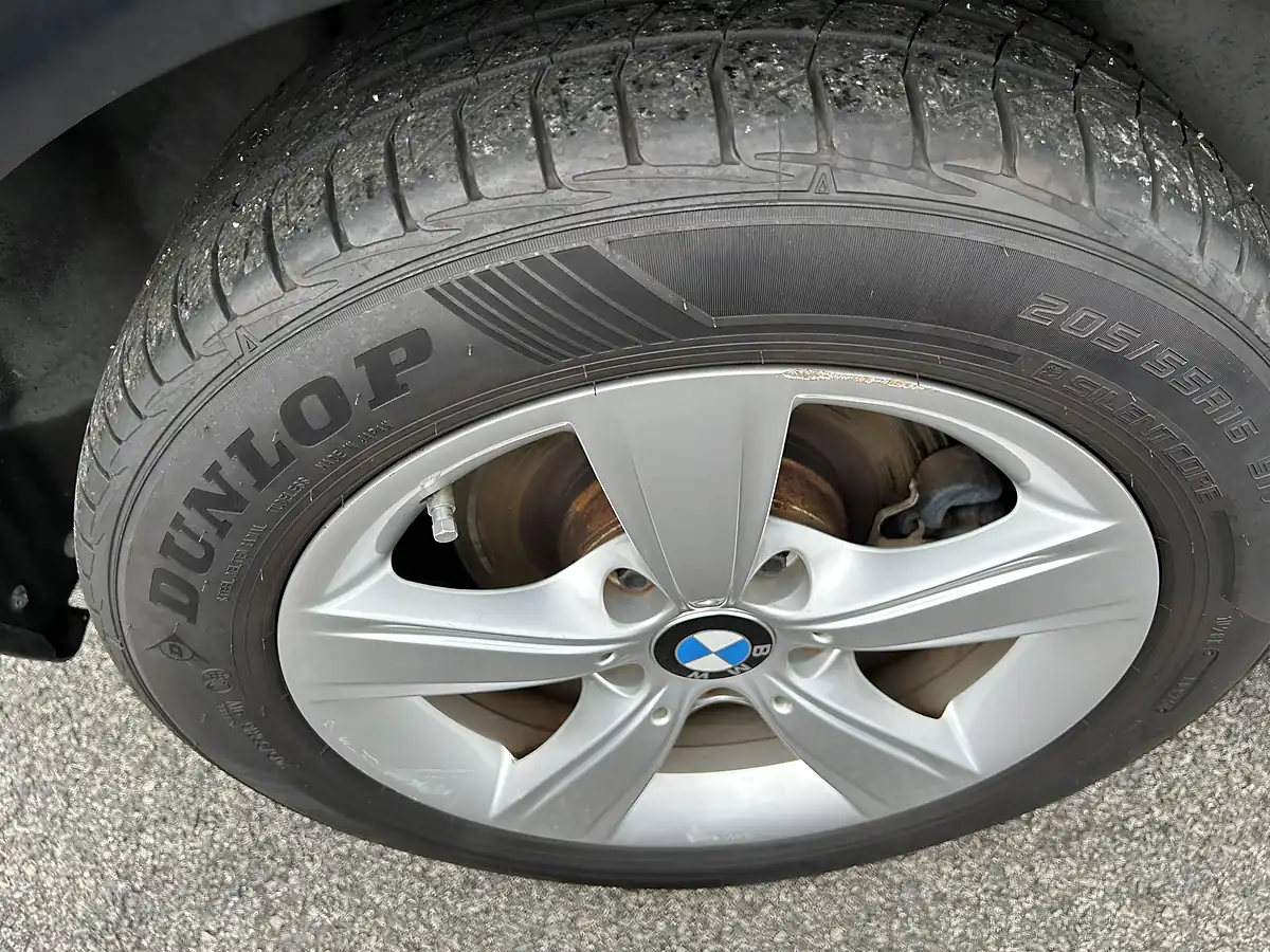 Used 2014 BMW 1 Series Black - Interior and Exterior details 18