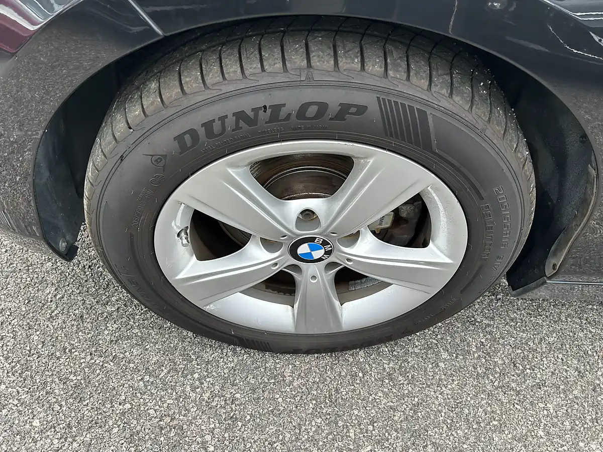 Used 2014 BMW 1 Series Black - Interior and Exterior details 19