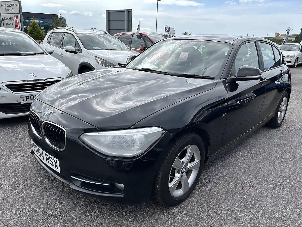 Used 2014 BMW 1 Series Black - Interior and Exterior details 3