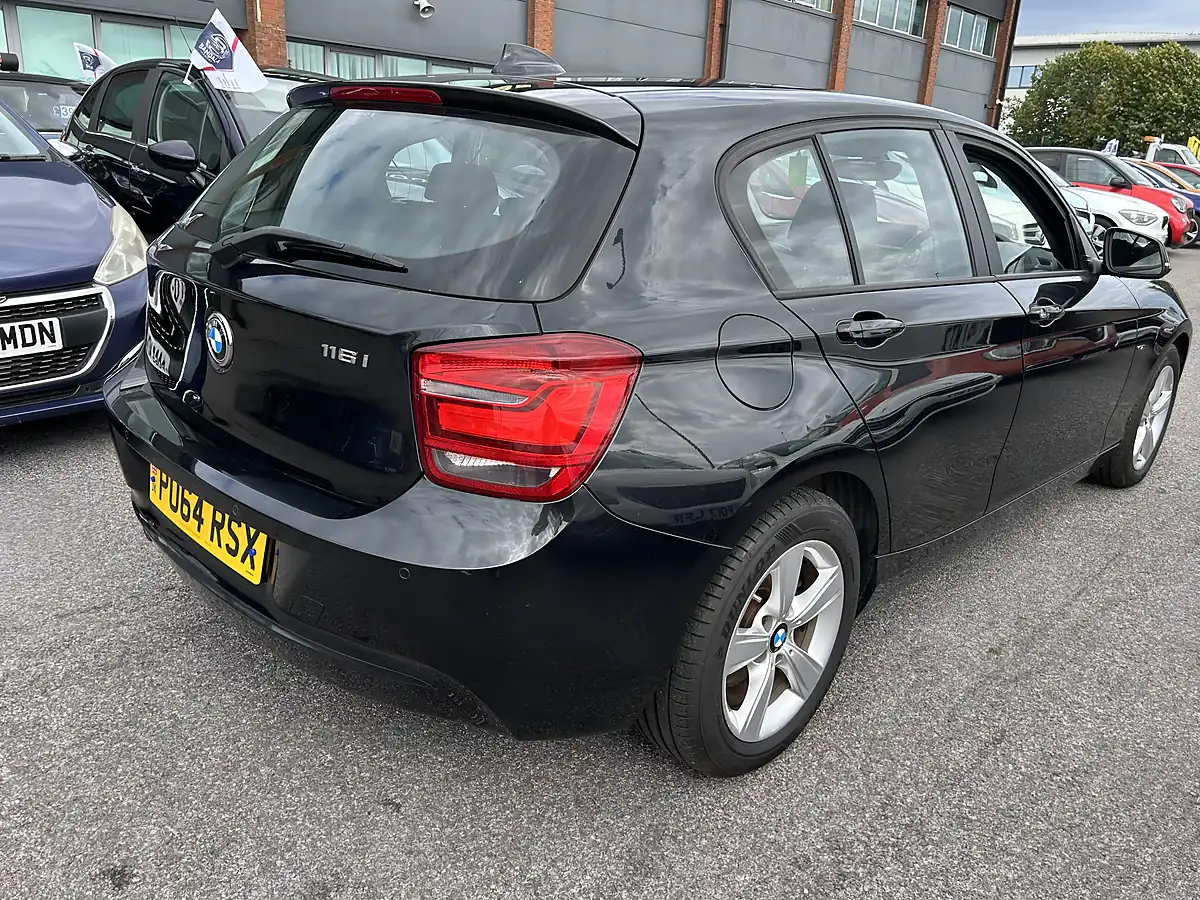 Used 2014 BMW 1 Series Black - Interior and Exterior details 4