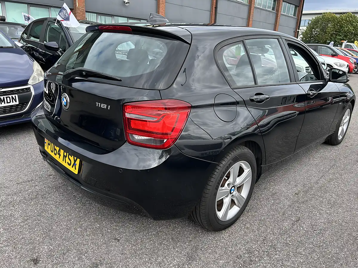Used 2014 BMW 1 Series Black - Interior and Exterior details 6