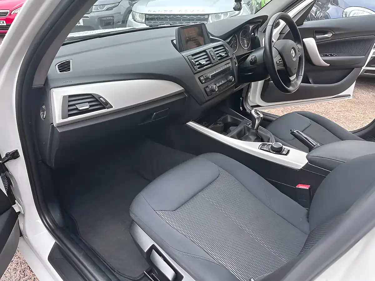 Used 2014 BMW 1 Series Efficientdynamics White - Interior and Exterior details 10