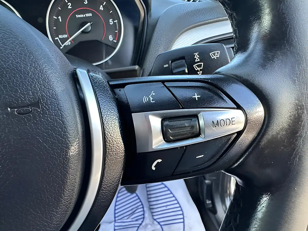 Used 2014 BMW 1 Series M Sport White - Interior and Exterior details 11