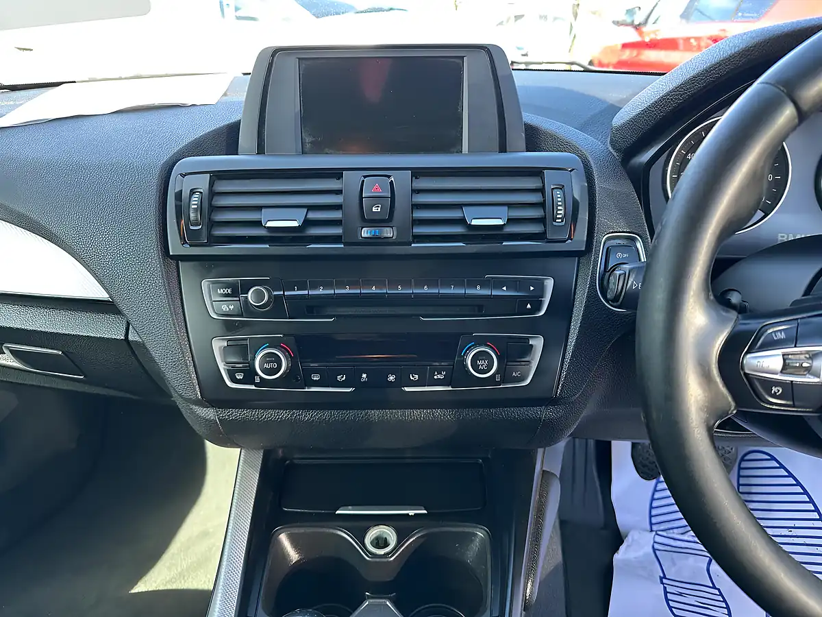Used 2014 BMW 1 Series M Sport White - Interior and Exterior details 13