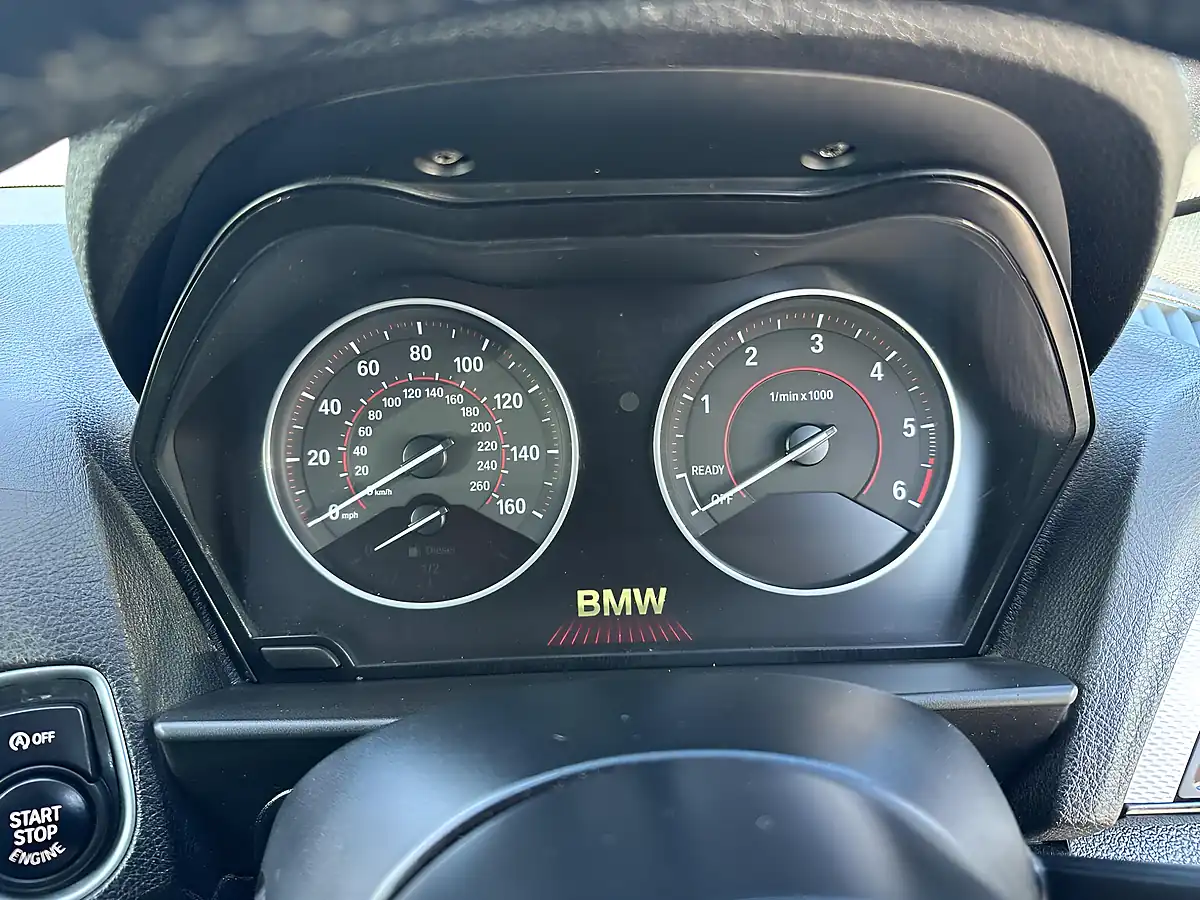 Used 2014 BMW 1 Series M Sport White - Interior and Exterior details 15