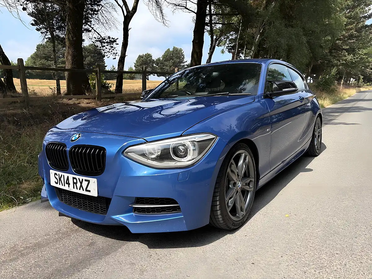 Used 2014 BMW 1 Series M135i Blue - Interior and Exterior details 10