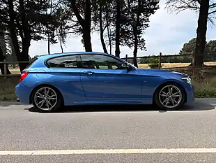 Used 2014 BMW 1 Series M135i Blue - Interior and Exterior details 4