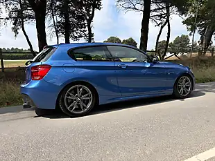 Used 2014 BMW 1 Series M135i Blue - Interior and Exterior details 5