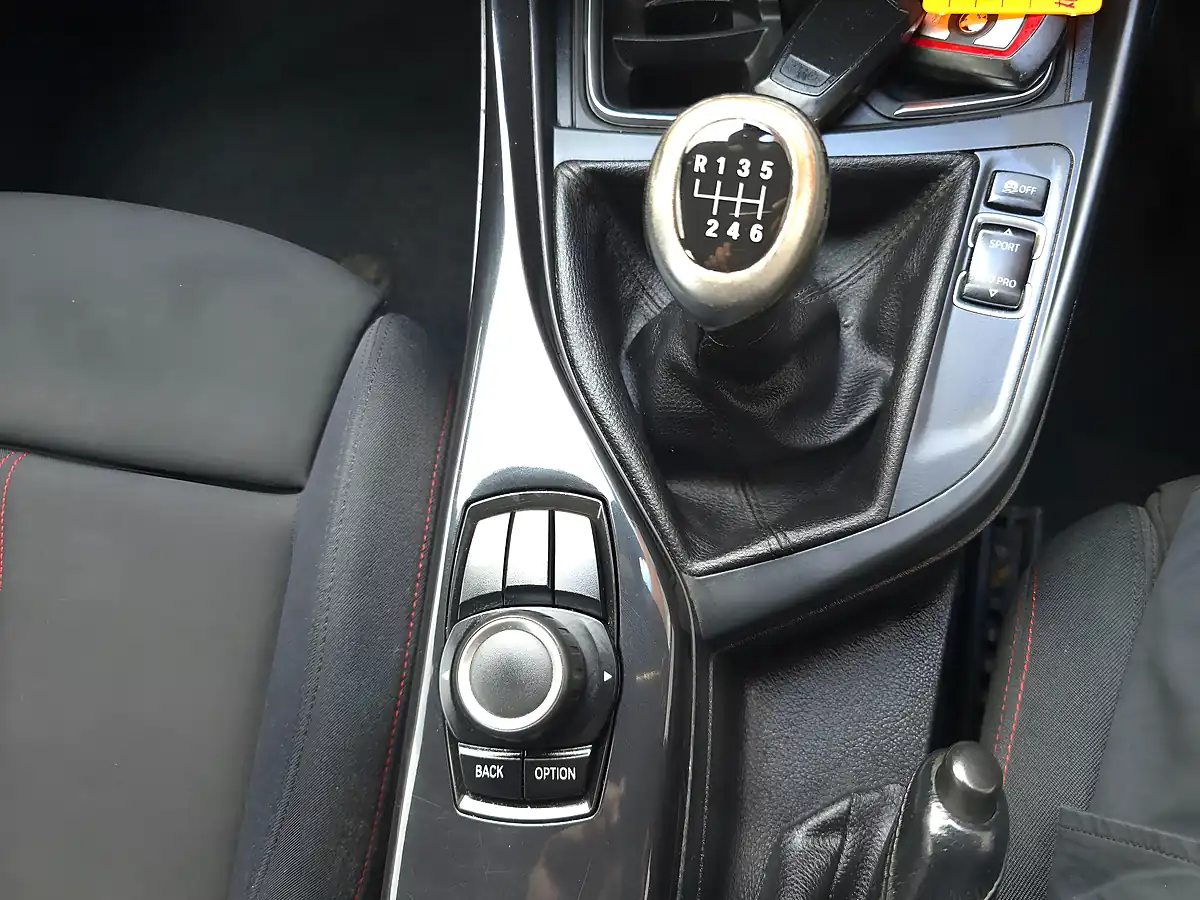 Used 2014 BMW 1 Series Sport Silver - Interior and Exterior details 12