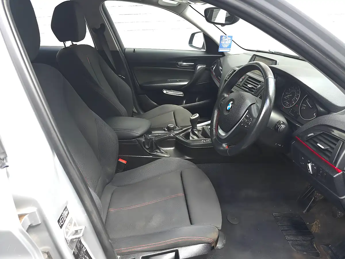 Used 2014 BMW 1 Series Sport Silver - Interior and Exterior details 13