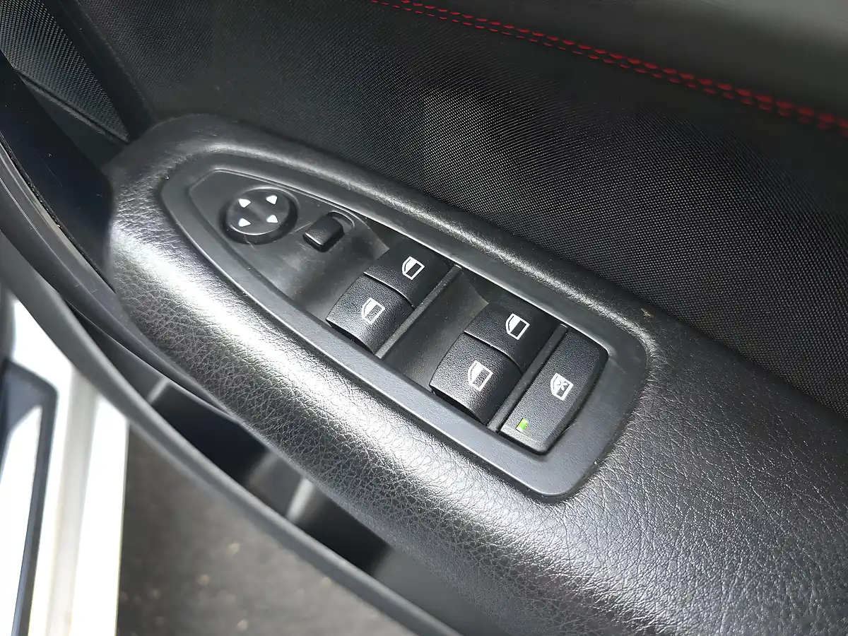 Used 2014 BMW 1 Series Sport Silver - Interior and Exterior details 16