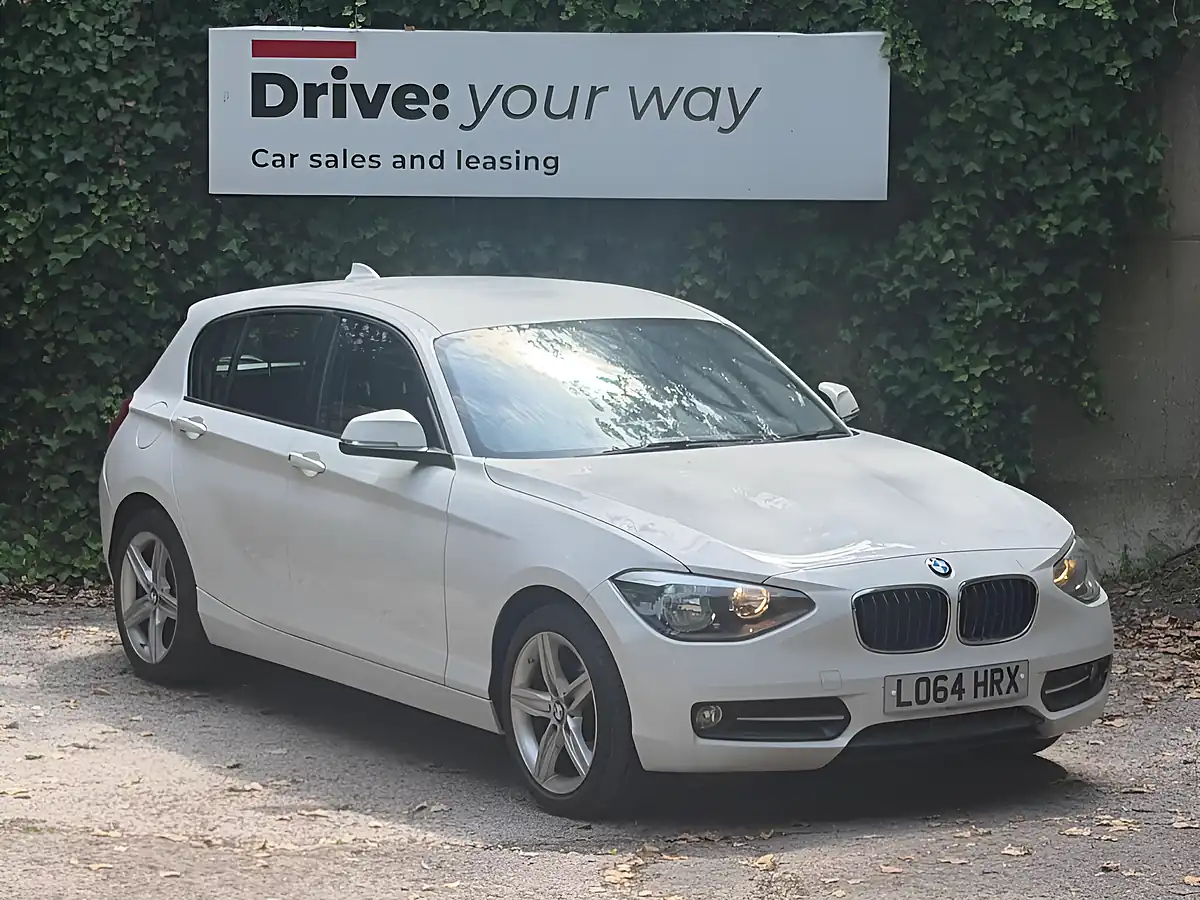 Used 2014 BMW 1 Series Sport White - Front View