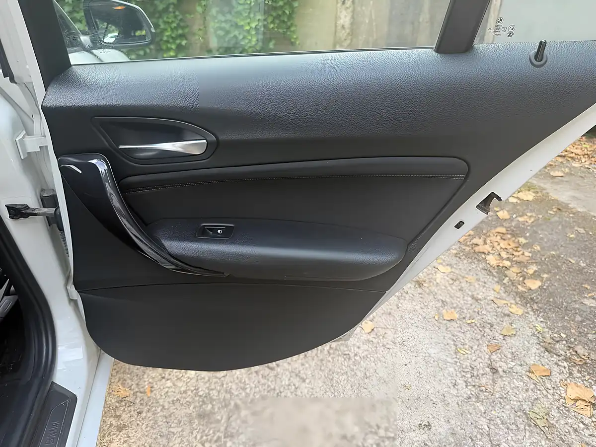 Used 2014 BMW 1 Series Sport White - Interior and Exterior details 16