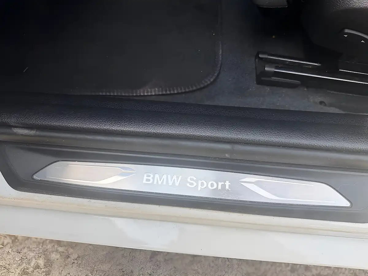 Used 2014 BMW 1 Series Sport White - Interior and Exterior details 18