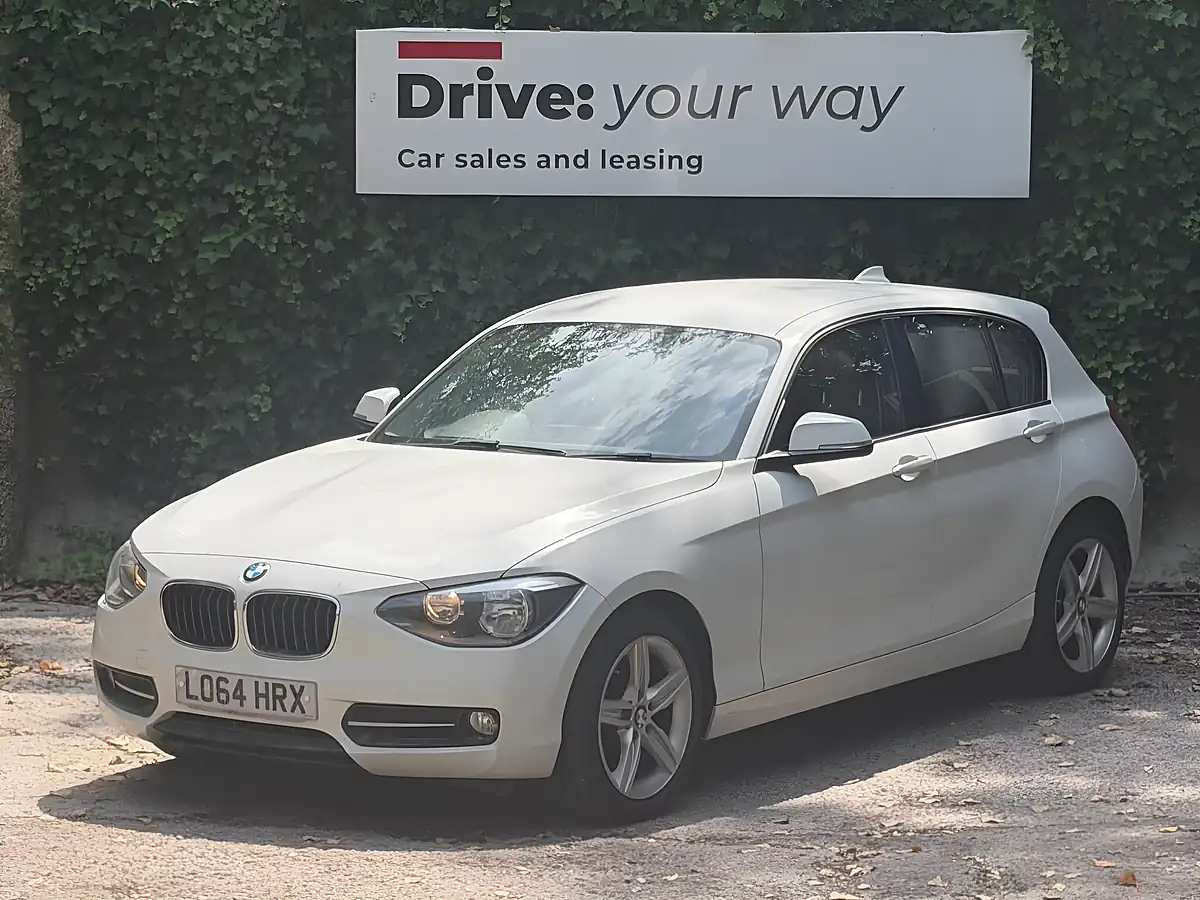 Used 2014 BMW 1 Series Sport White - Interior and Exterior details 3