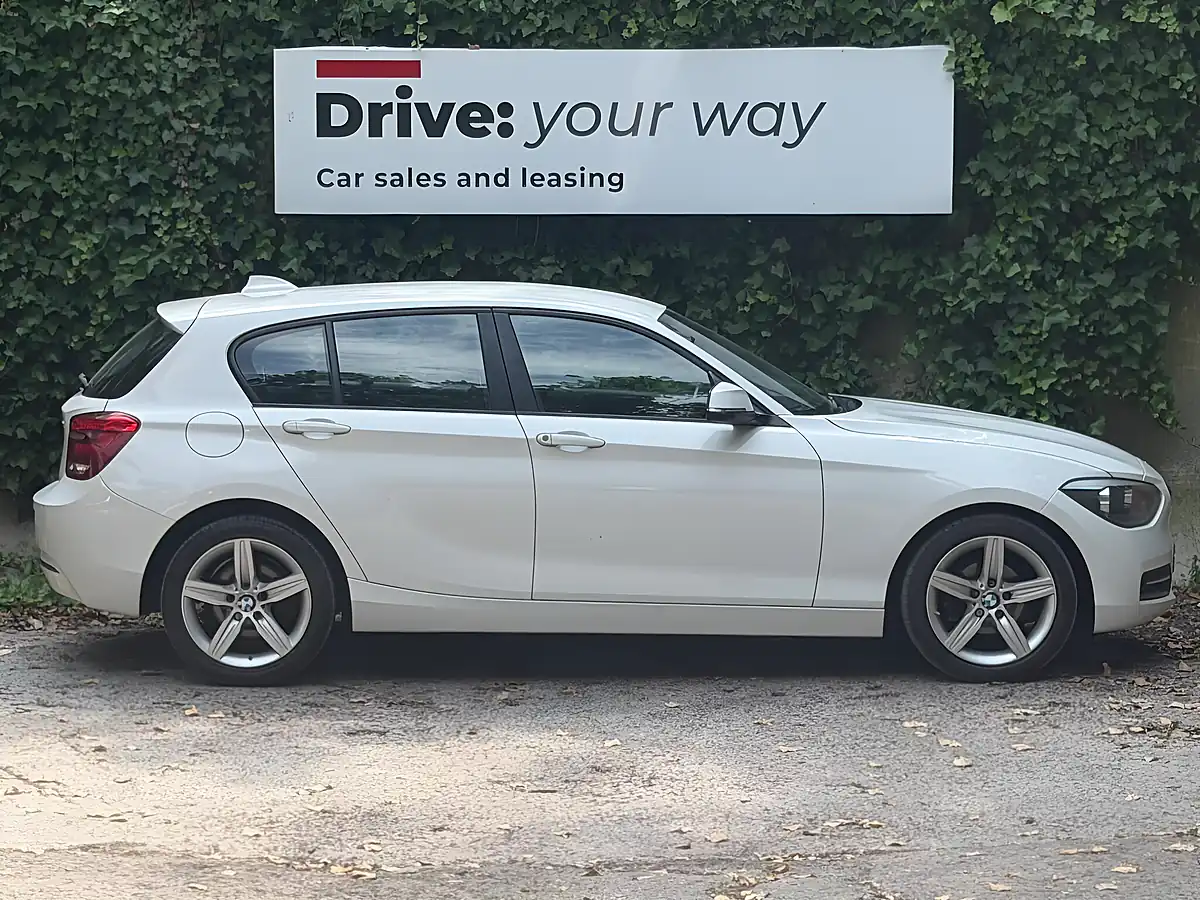 Used 2014 BMW 1 Series Sport White - Interior and Exterior details 5