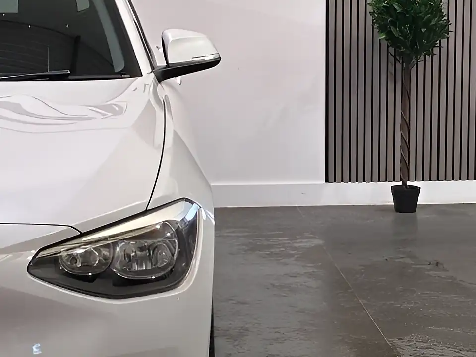 Used 2014 BMW 1 Series Sport White - Interior and Exterior details 18