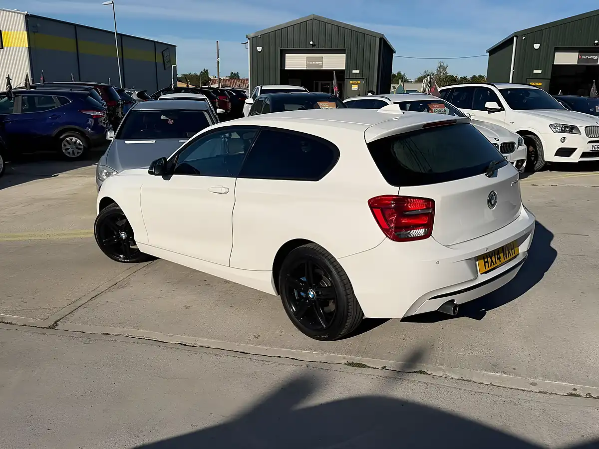 Used 2014 BMW 1 Series Sport White - Interior and Exterior details 4