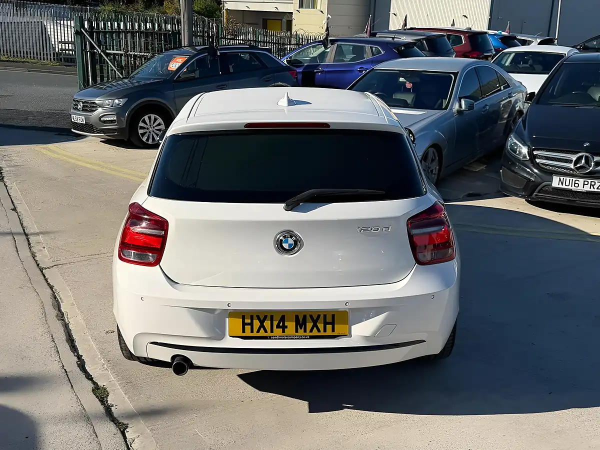 Used 2014 BMW 1 Series Sport White - Interior and Exterior details 9