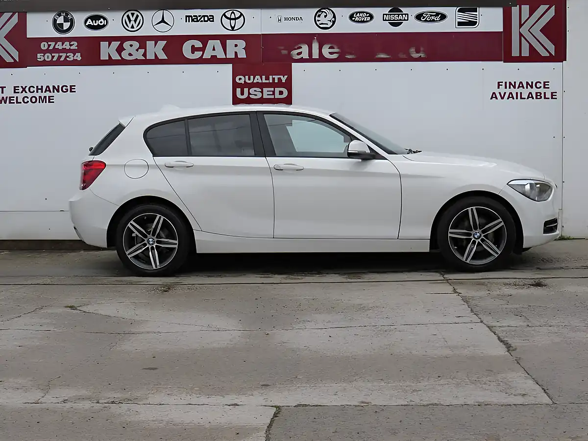 Used 2014 BMW 1 Series Sport White - Interior and Exterior details 3