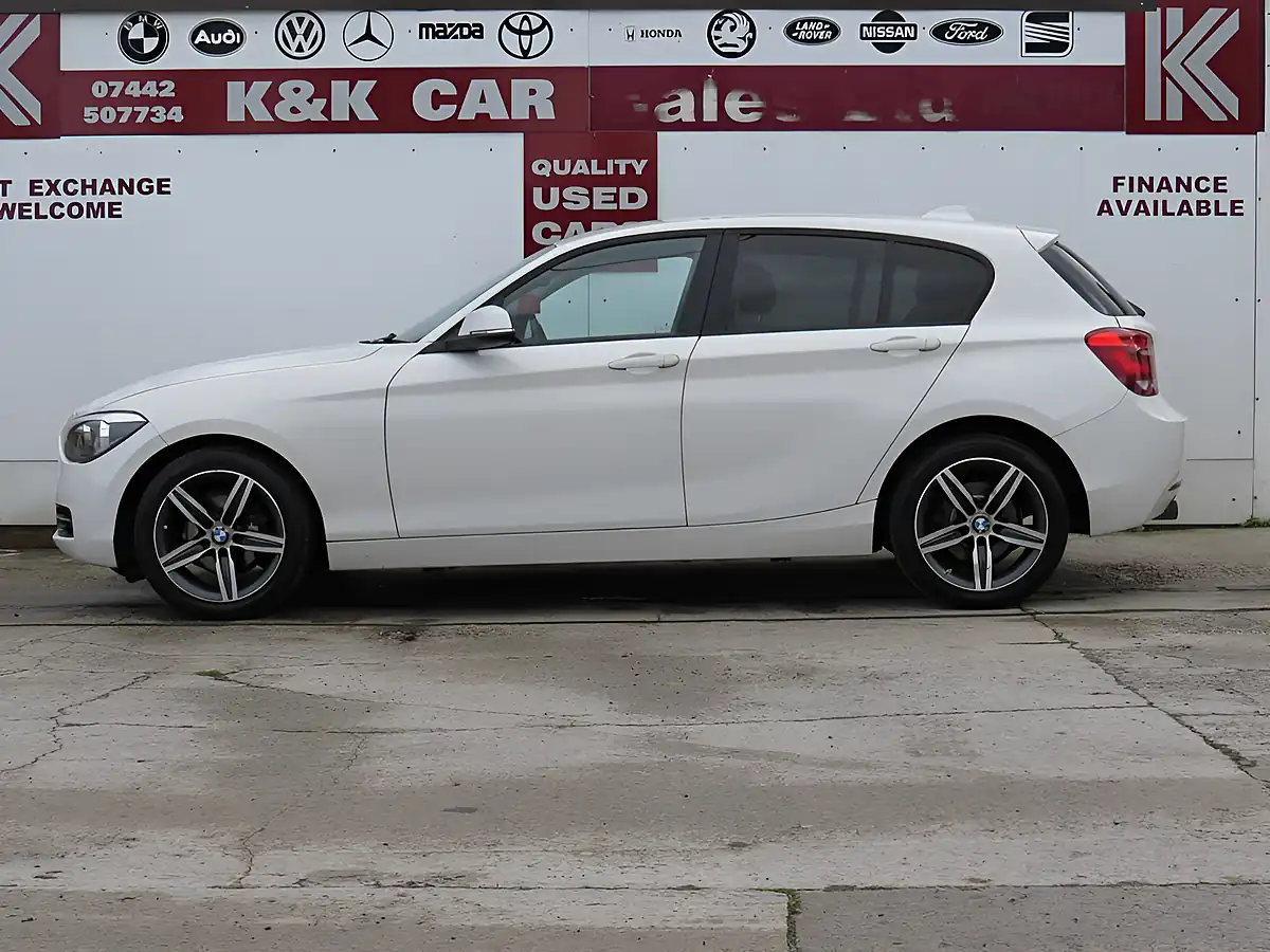 Used 2014 BMW 1 Series Sport White - Interior and Exterior details 5