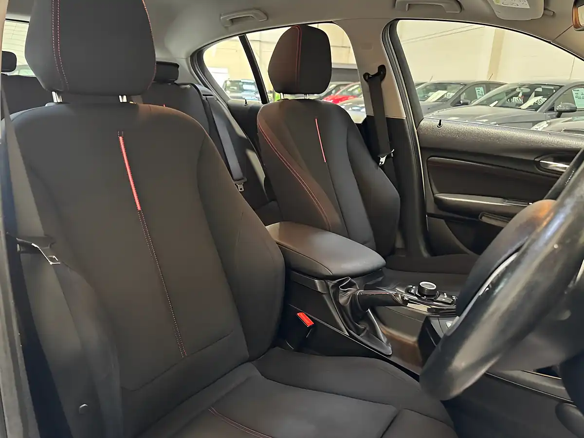 Used 2014 BMW 1 Series Sport White - Interior and Exterior details 10