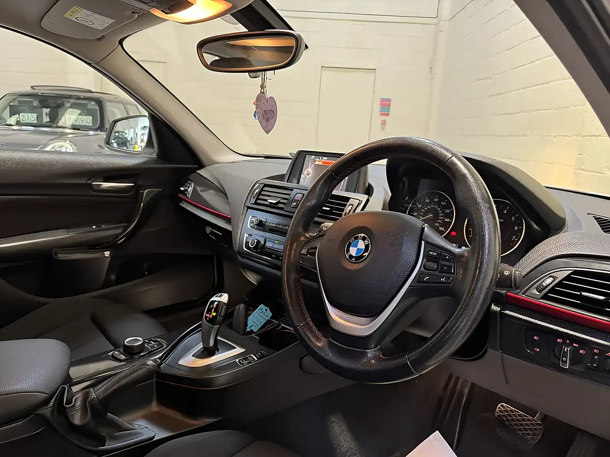 Used 2014 BMW 1 Series Sport White - Interior and Exterior details 15