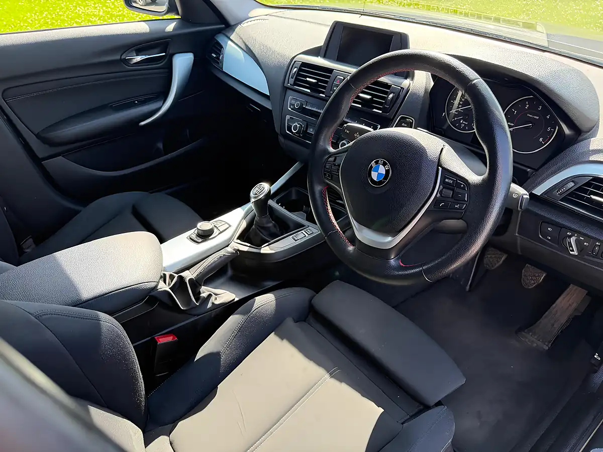 Used 2014 BMW 116D Sport Blue - Interior and Exterior details 10