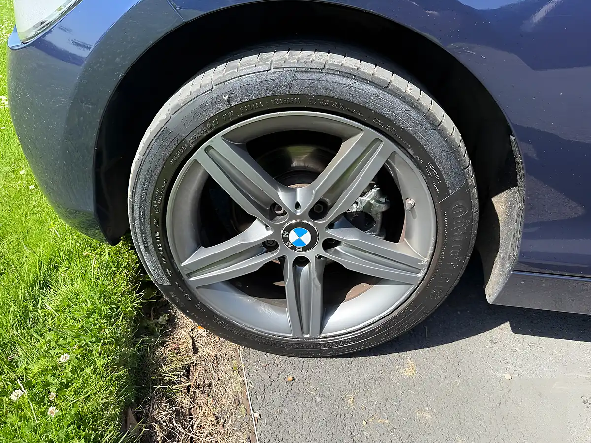 Used 2014 BMW 116D Sport Blue - Interior and Exterior details 18