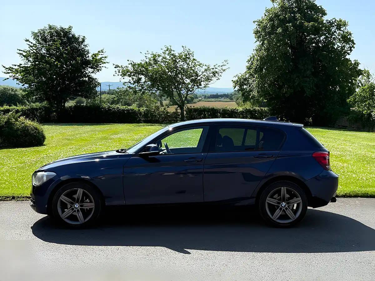 Used 2014 BMW 116D Sport Blue - Interior and Exterior details 5