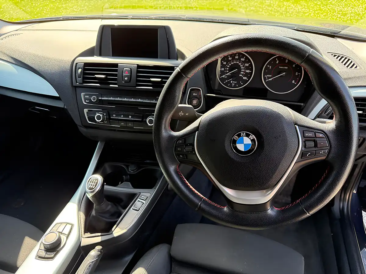 Used 2014 BMW 116D Sport Blue - Interior and Exterior details 9