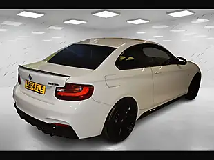 Used 2014 BMW 2 Series Alpine White - Interior and Exterior details 6