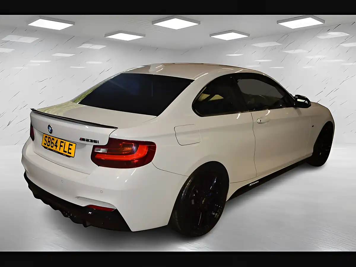 Used 2014 BMW 2 Series Alpine White - Interior and Exterior details 6