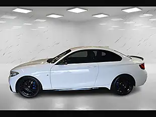 Used 2014 BMW 2 Series Alpine White - Interior and Exterior details 9