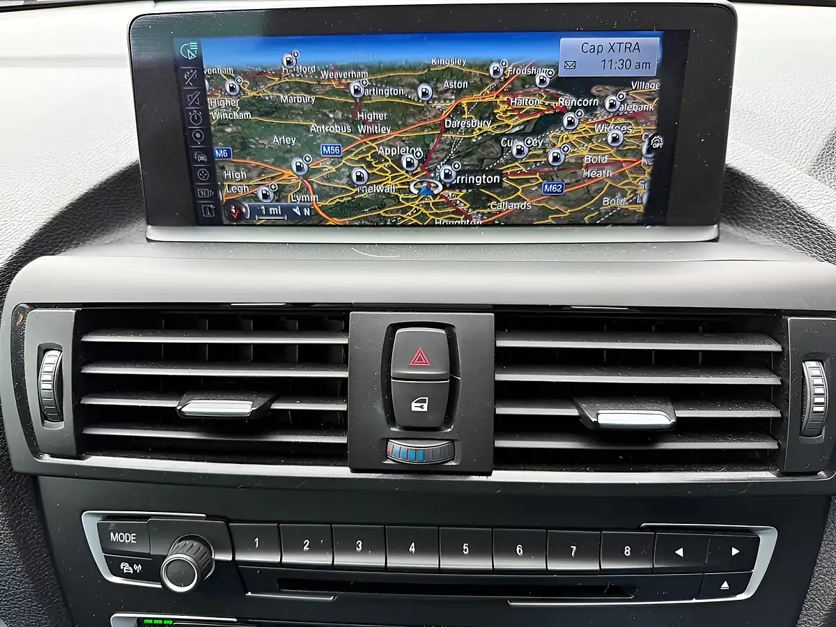Used 2014 BMW 2 Series Coupe White - Interior and Exterior details 13