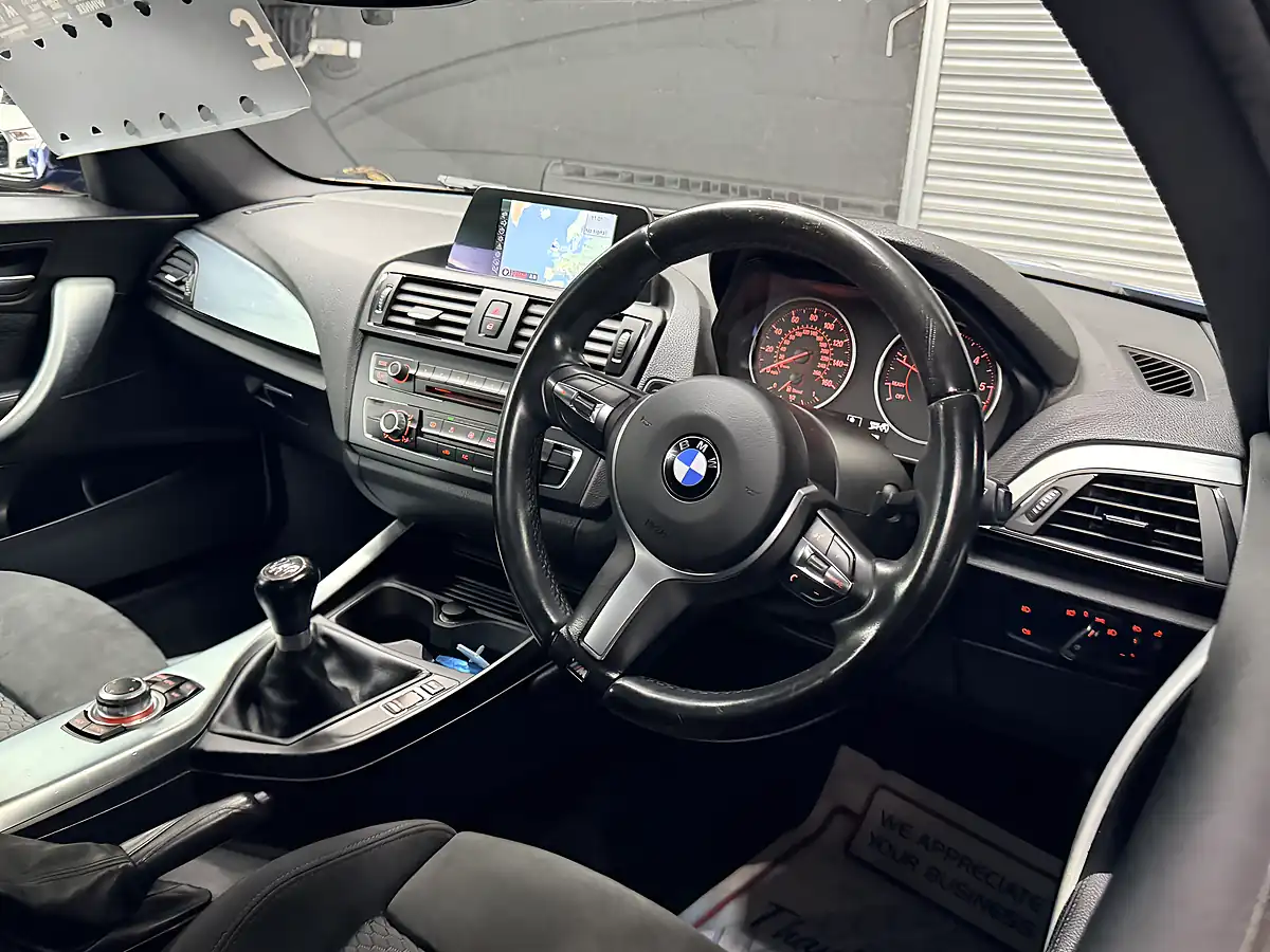 Used 2014 BMW 2 Series M Sport Blue - Interior and Exterior details 15