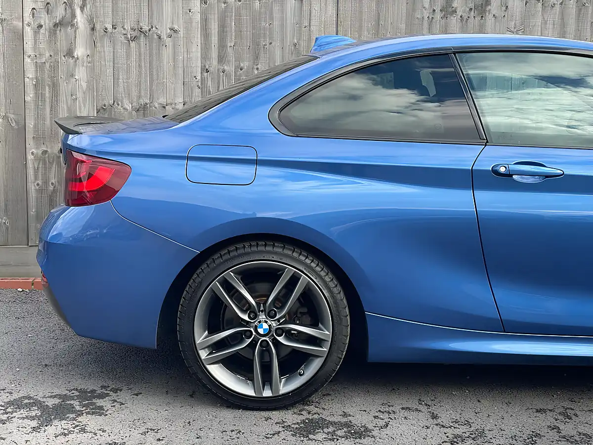Used 2014 BMW 2 Series M Sport Blue - Interior and Exterior details 16