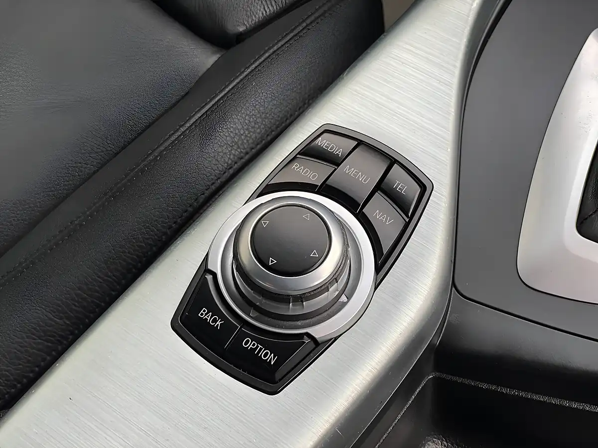 Used 2014 BMW 2 Series M Sport Blue - Interior and Exterior details 18