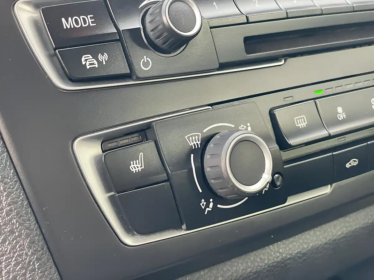 Used 2014 BMW 2 Series M Sport Blue - Interior and Exterior details 9