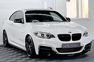 Used 2014 BMW 2 Series M235i Coupe Alpine White - Interior and Exterior details 4