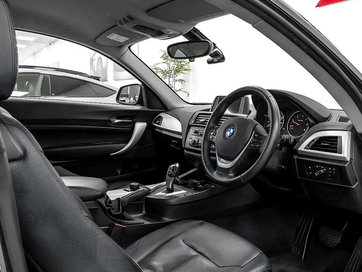 Used 2014 BMW 2 Series Se Coupe Mineral Grey - Interior and Exterior details 12