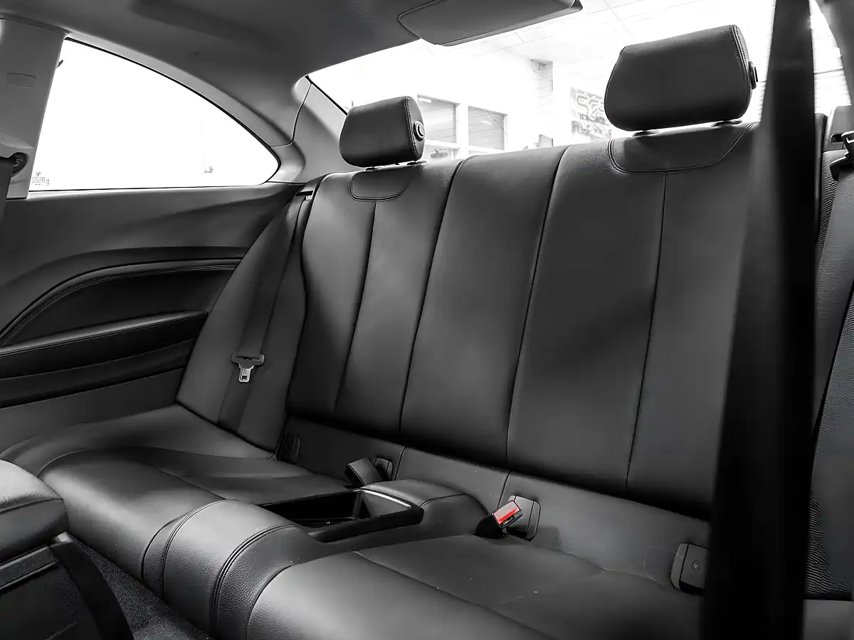 Used 2014 BMW 2 Series Se Coupe Mineral Grey - Interior and Exterior details 14