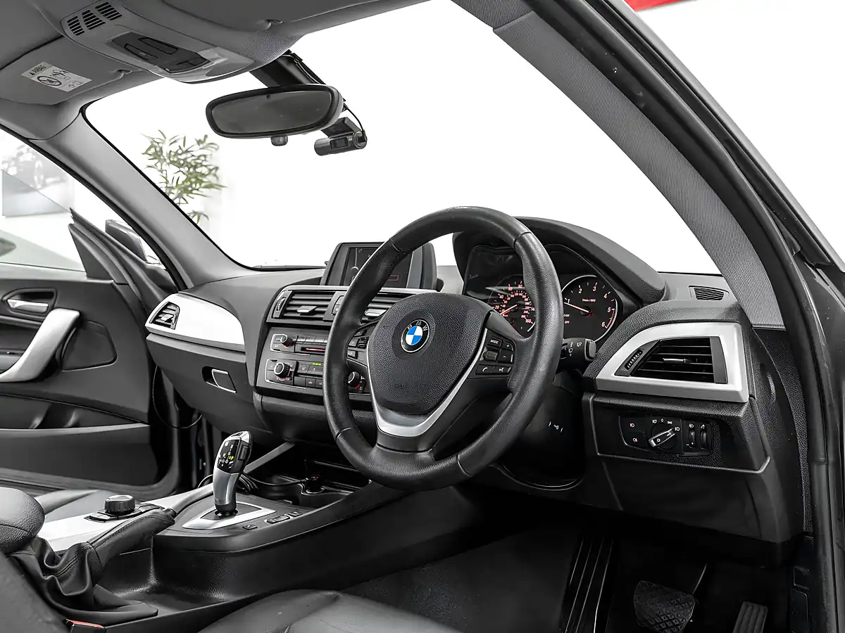 Used 2014 BMW 2 Series Se Coupe Mineral Grey - Interior and Exterior details 16