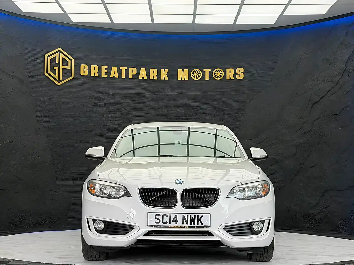 Used 2014 BMW 2 Series Se White - Interior and Exterior details 2