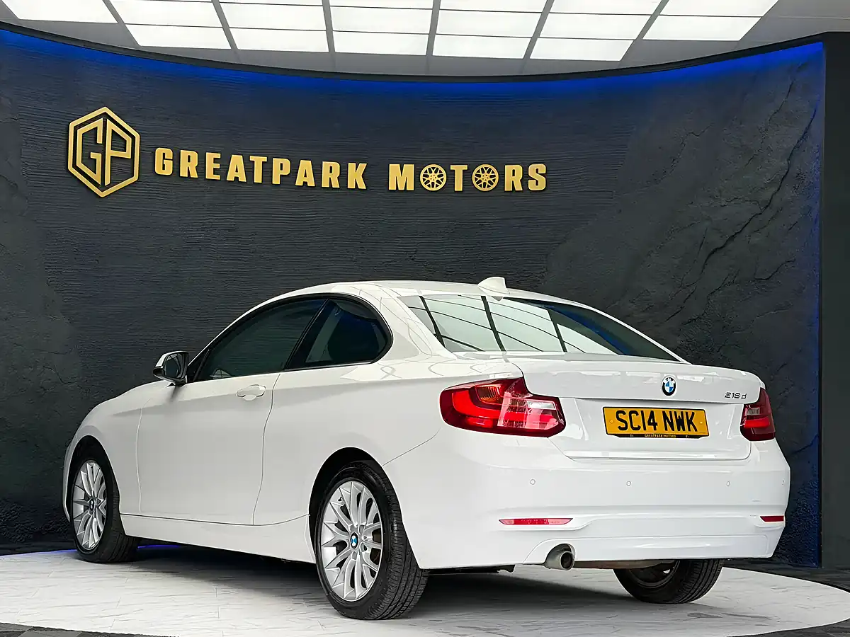 Used 2014 BMW 2 Series Se White - Interior and Exterior details 7