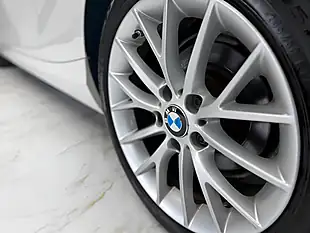 Used 2014 BMW 2 Series Se White - Interior and Exterior details 9