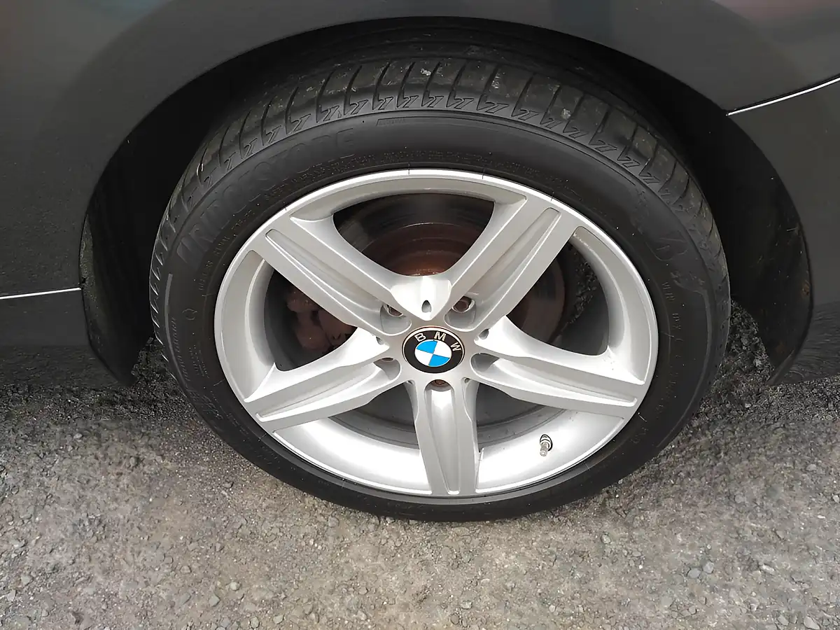 Used 2014 BMW 2 Series Sport Grey - Interior and Exterior details 12