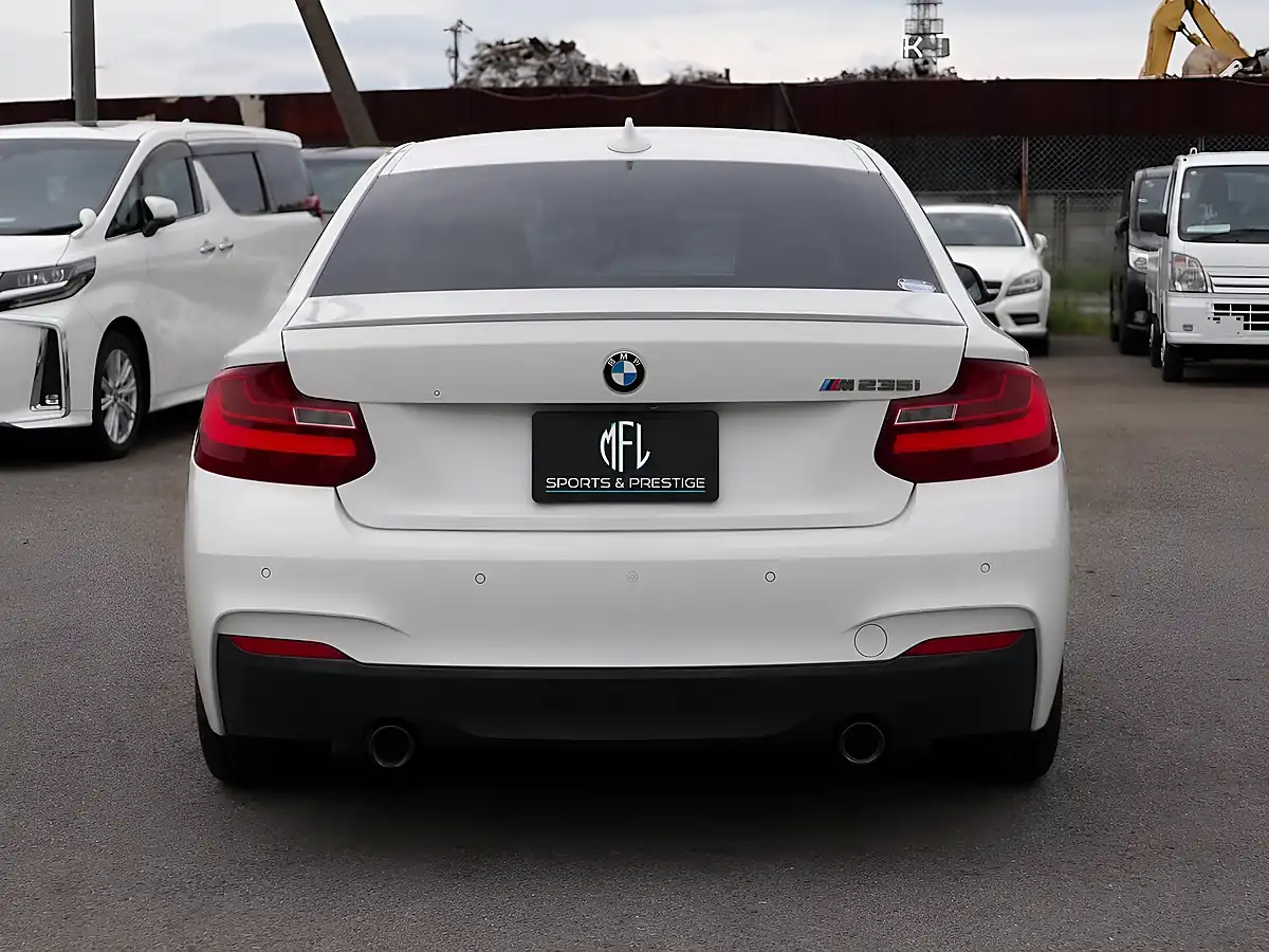 Used 2014 BMW 2 Series White - Interior and Exterior details 4